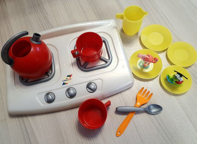 Набор детской посуды с печкой/плитой. Игрушечная плита