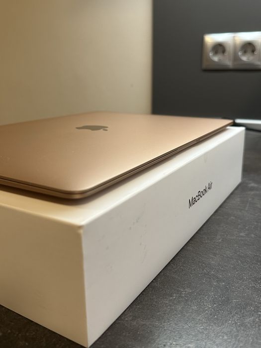 MacBook Air M1 2020 8 GB/256 GB