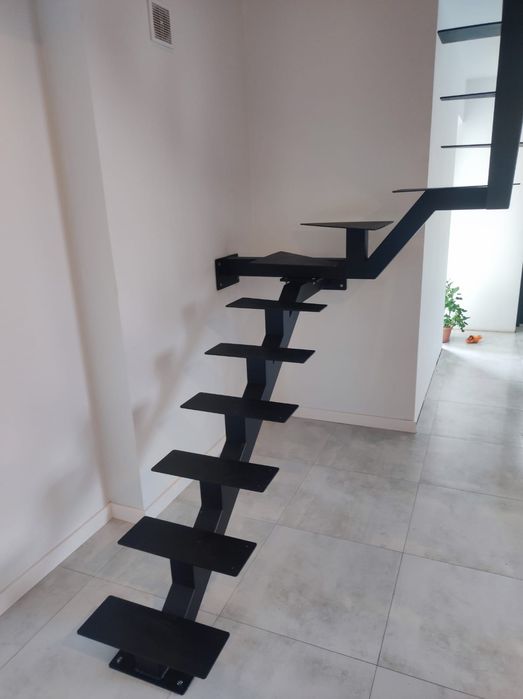 Schody stalowe. Nowoczesne