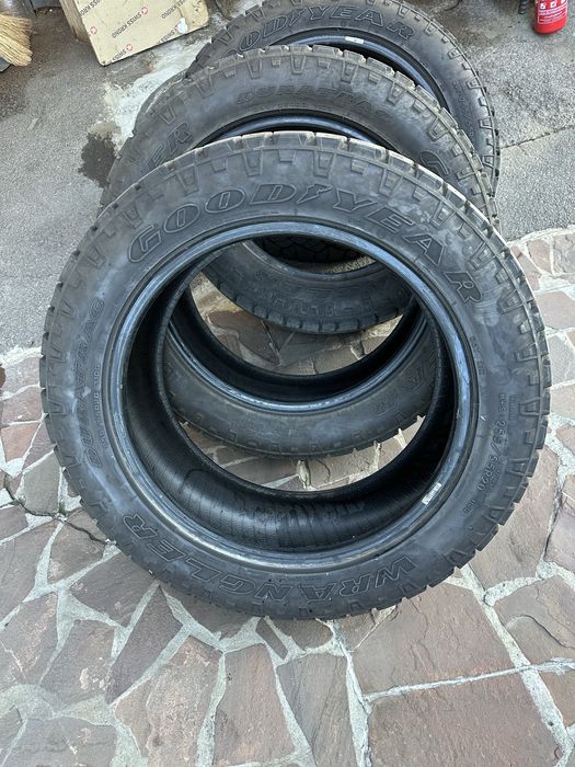 Зимова грязьова резина 255/55 r20 GoodYear Wrangler Duratrac 255 55 20