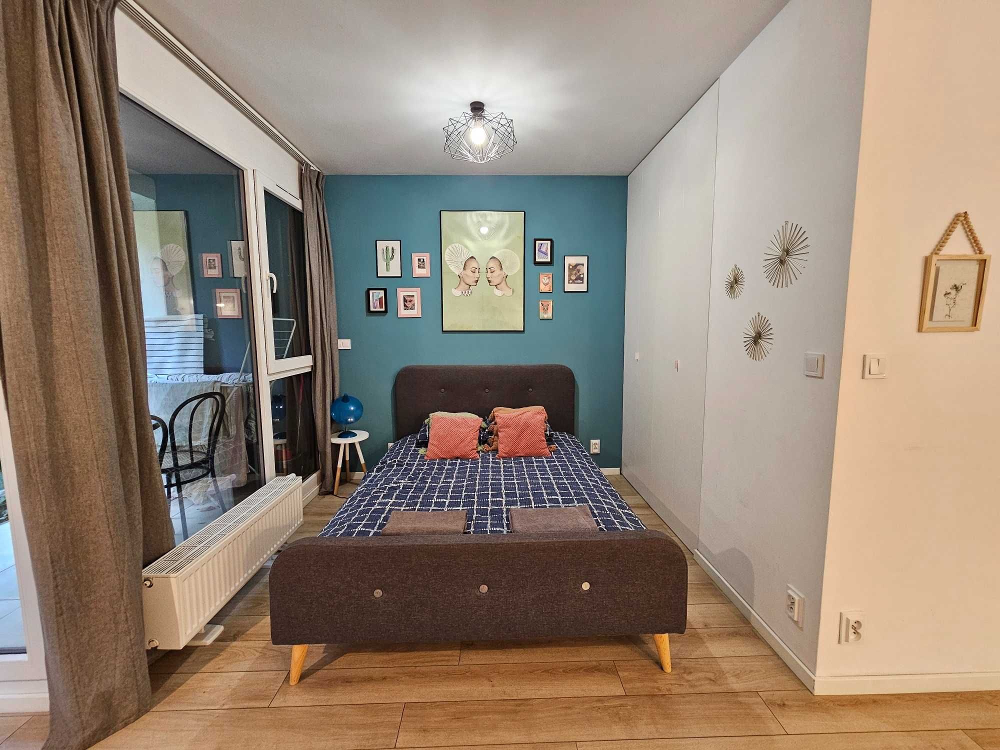 Urządzony apartament typu studio o pow. 30m2 z loggią i ogródkiem