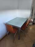 Mesa em vidro extensível