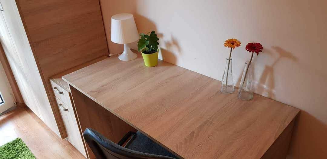 Duży pokój z balkonem Serenda Dobrego Pasterza Promienistych Opolska