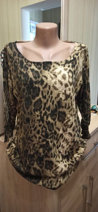 Продам  женские кофточки.