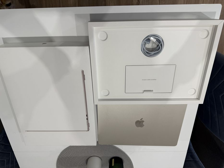 Apple Macbook Air M3 15” 256SSD 8 GB RAM