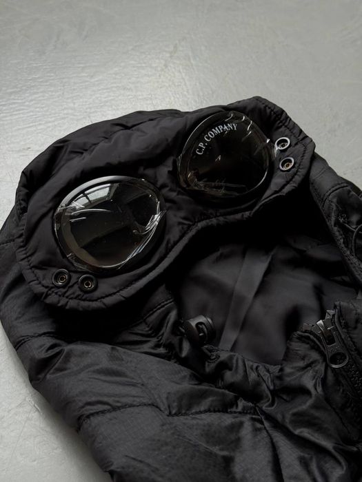 Жилетка CP COMPANY із лінзами на капюшоні