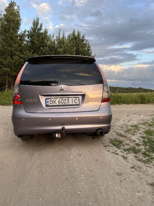 Mitsubishi Grandis 2004 автомат газ бензин