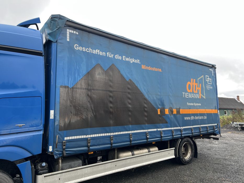 Zabudowa Firanka Plandeka Skrzynia Ładunkowa 7.30m mercedes man firana