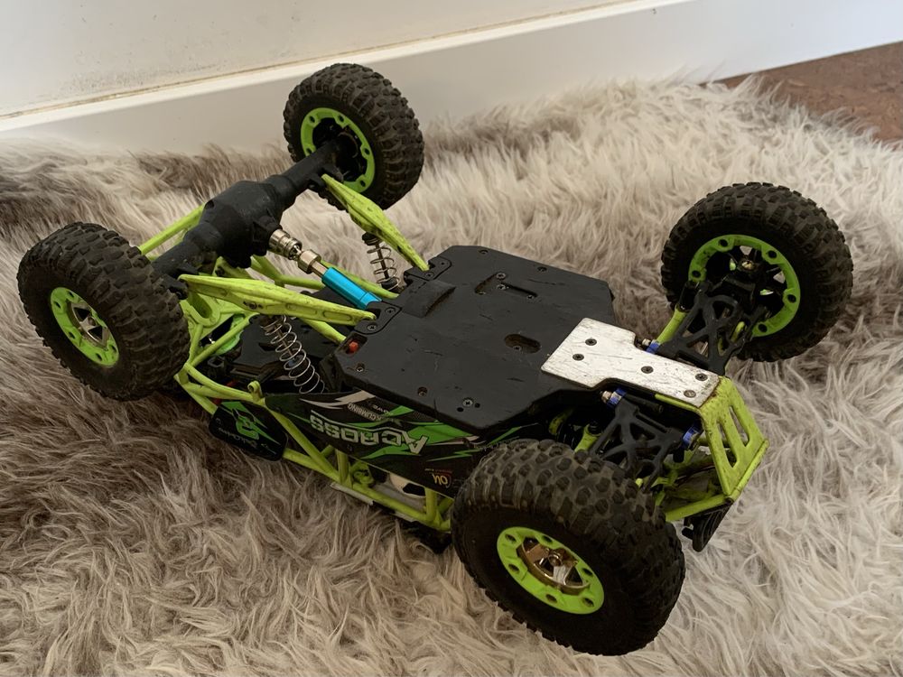 Carro telecomandado 50Kmh rc wltoys 12428