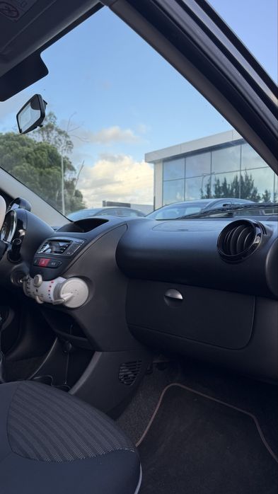 Peugeot 107 Envy 2013 – Edição Especial