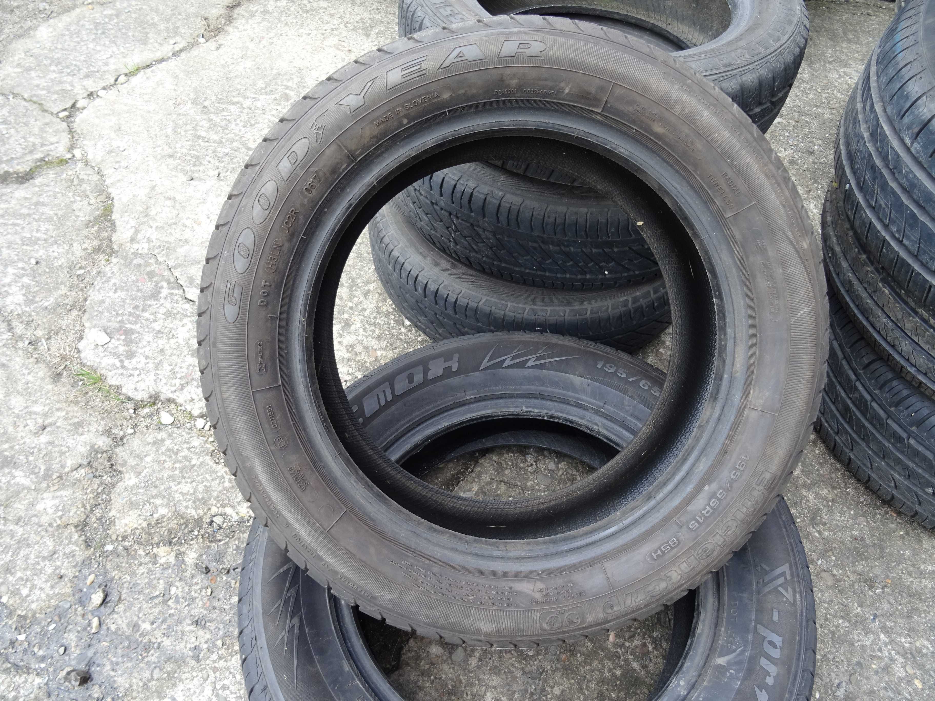 Opona 195/55R15 GOODYEAR Efficient Grip 85H (120 netto)