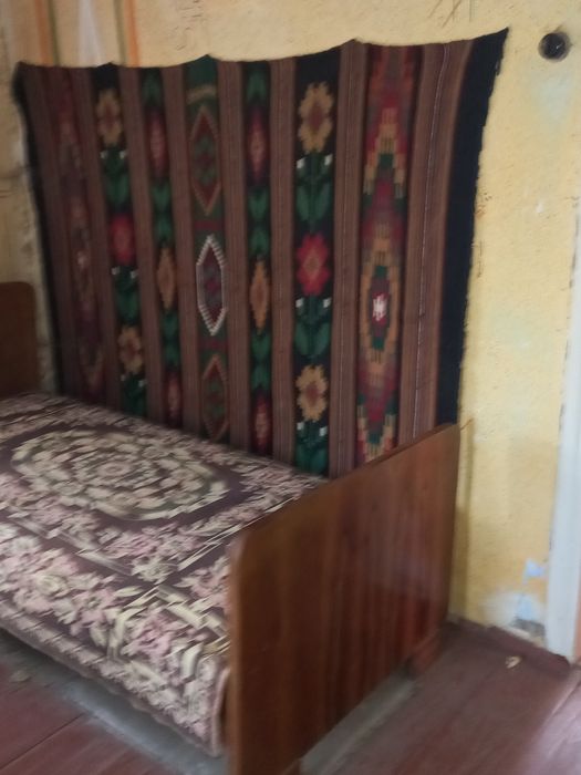 Земельна ділянка під забудову жилового будинку.