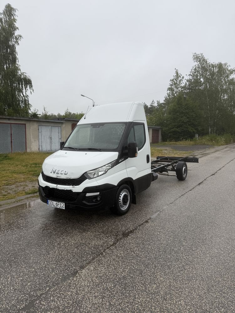Iveco Daily 35s17 3.0 HIMATIC automat hak 3.5t rama autolaweta najazd