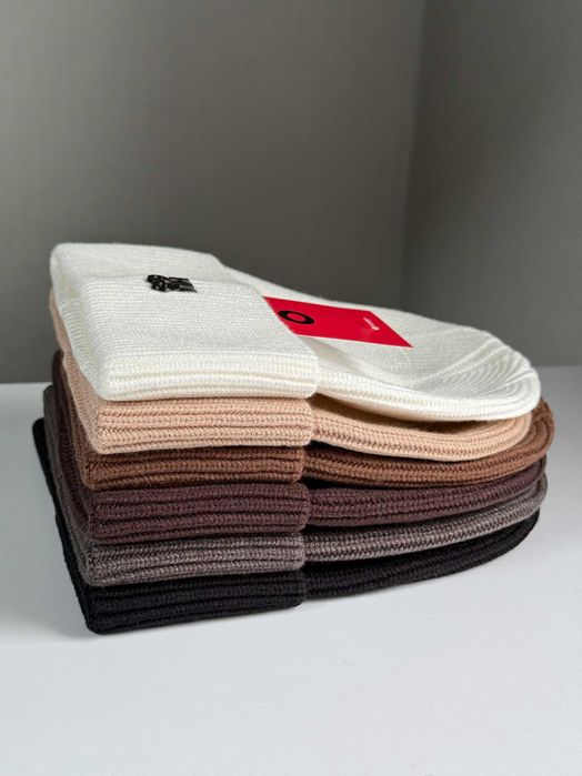 Шапка Hugo кашемір у кольорах