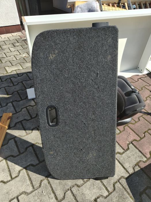 Podłoga, wykładzina bagażnika volkswagen up