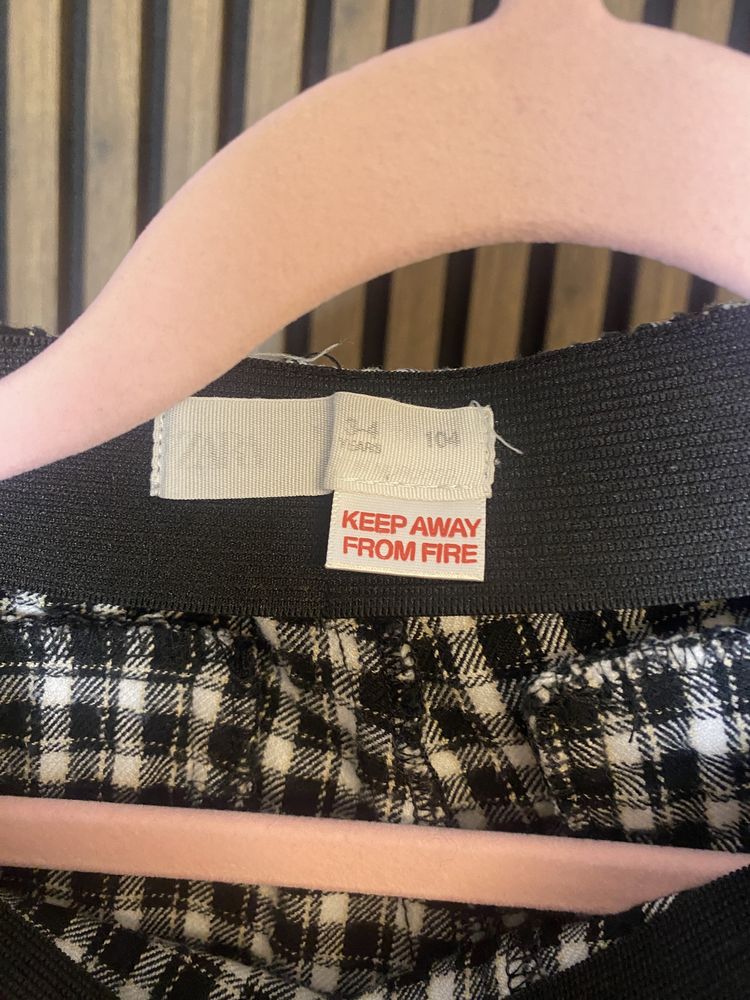 Szerokie legginsy 104 zara