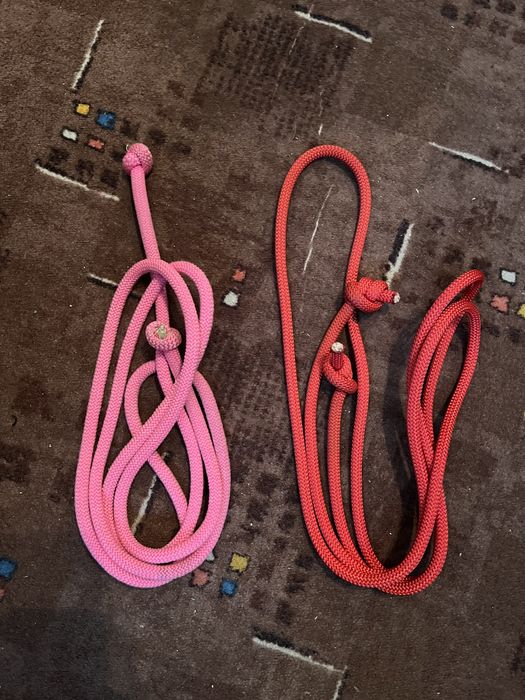 Предмети для гімнастики.