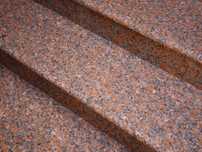 Schody granitowe stopnica z półwałkiem 180x33x3 płomień  Czerwony Klon