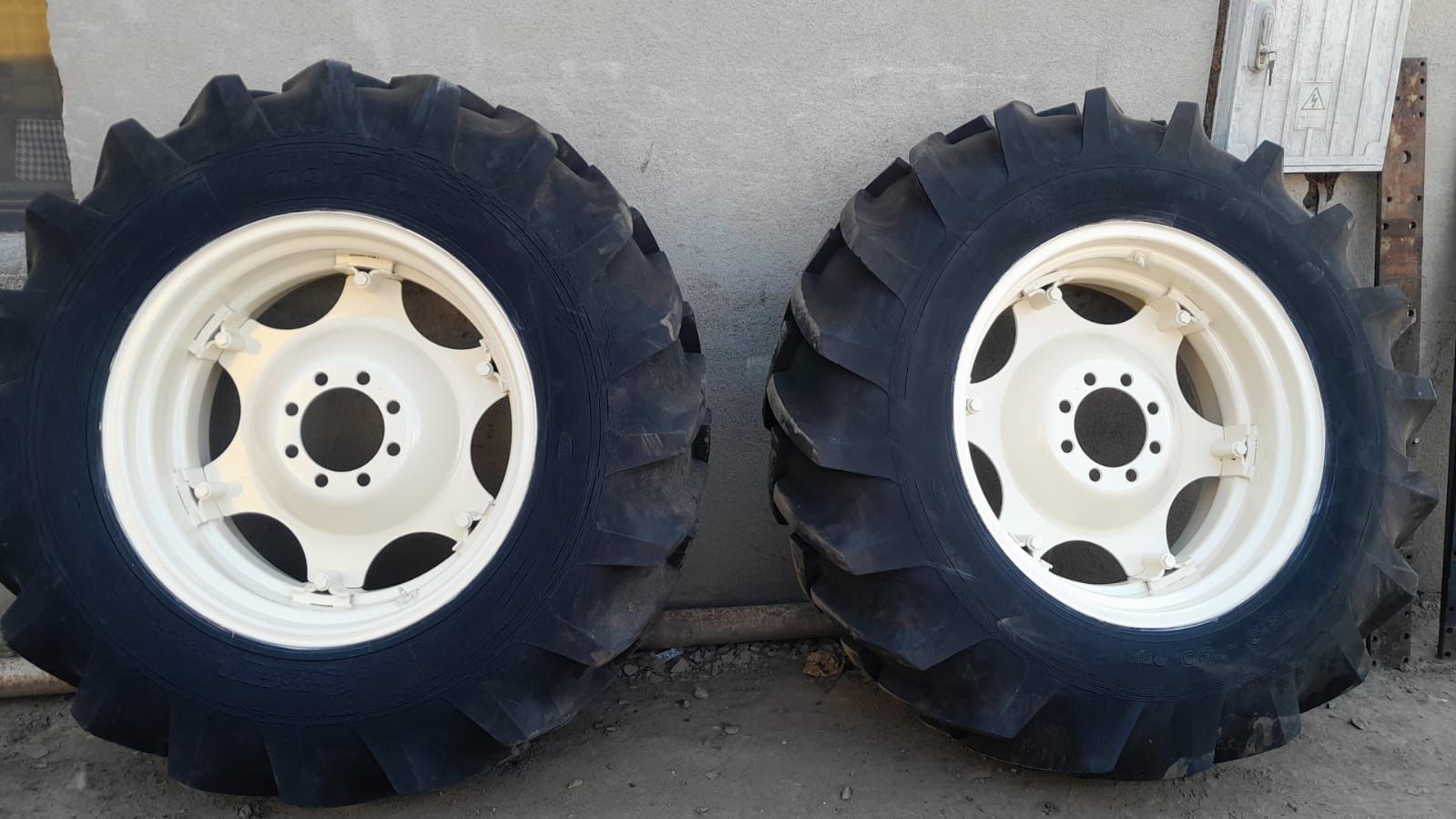 Felgi r 30 zetor 7211 zetor felgi zetor stan idealny