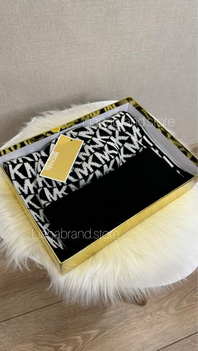 Комплект шапка + шарф Michael Kors подарунковий