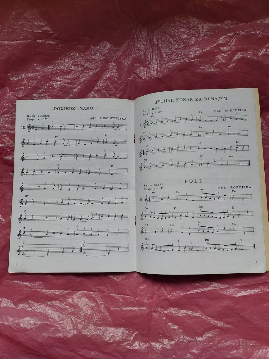 Poradnik Słynne Melodie Świata na Keyboard 1996 rok