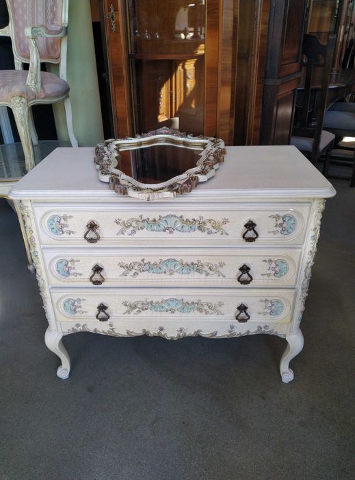 Francuska komoda Ludwik ecru z lustrem