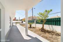 Moradia T4 para venda