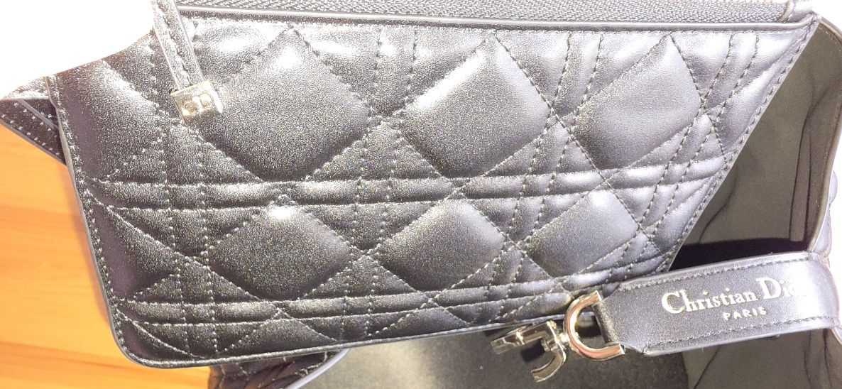Toujours Bag  CD