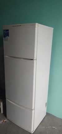 Холодильник Hotpoint-Ariston ENF 335.3 X  / No Frost слабо холодит