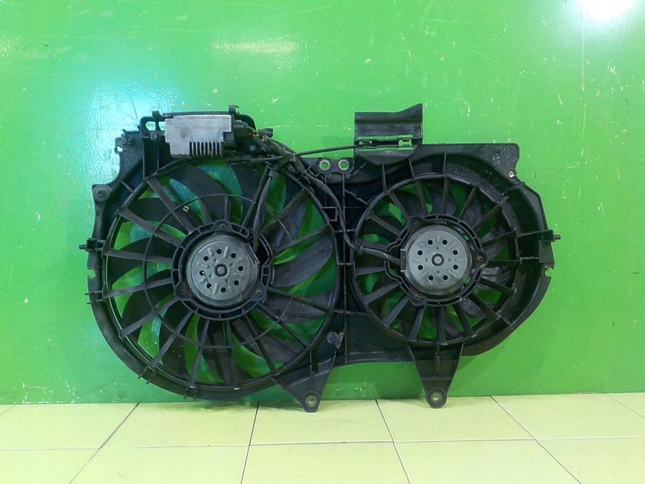 AUDI A4 B7 2.0 TDI AUT 09r wentylator chlodnicy 8E0121205AB