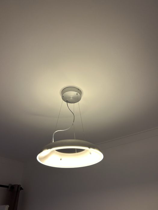 2 candeeiros: Philips - Candelabro suspenso