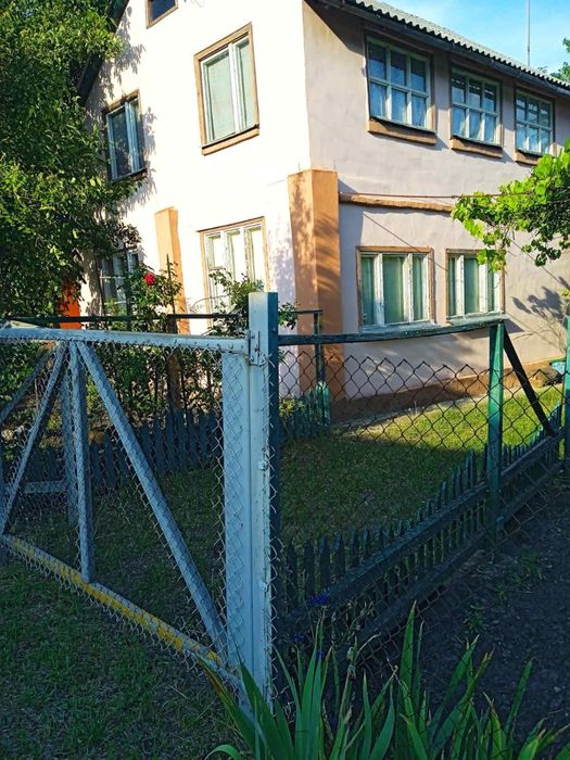 Продам дом 2х этажный