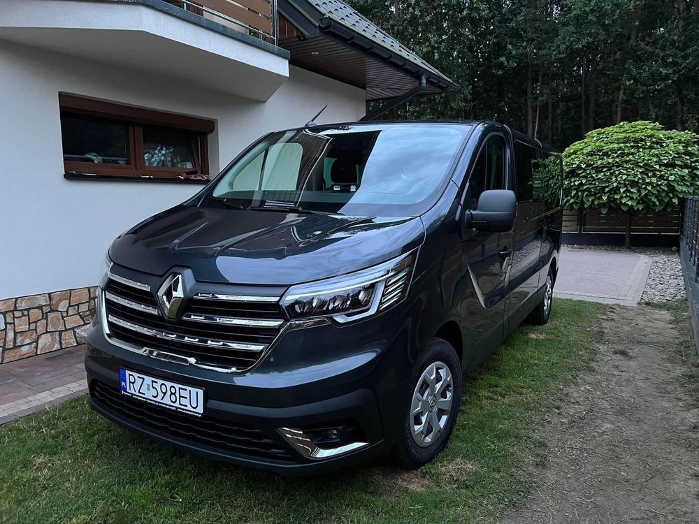 Wynajem busa 9-cio osobowego