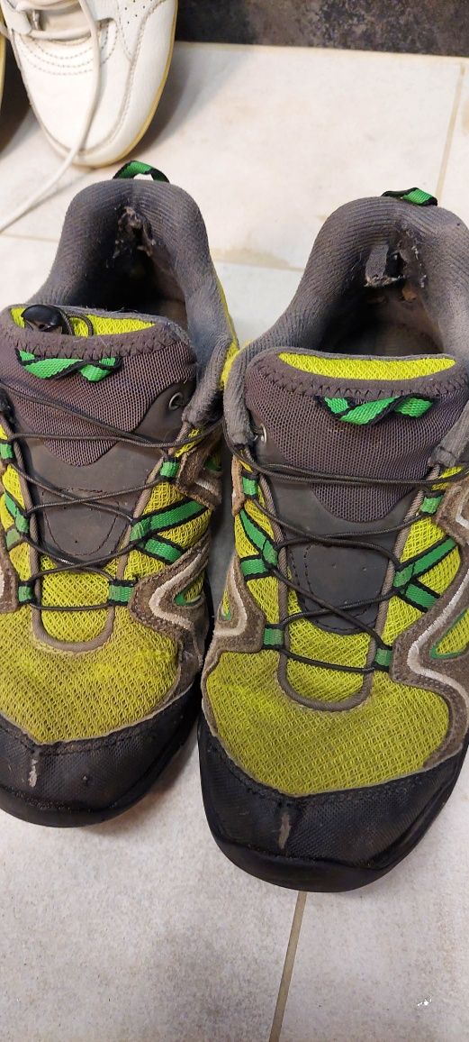 Кроссовки Salomon 37.5