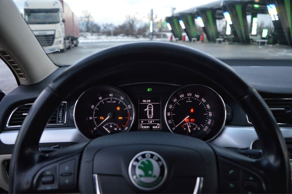 Skoda superb 2010р 1.8 tsi