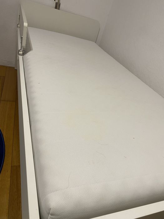 Vendo cama de solteiro ikea