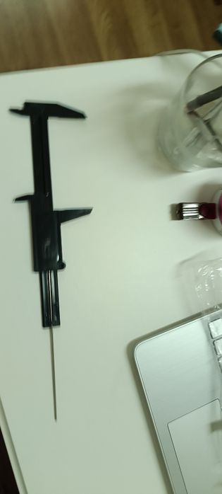 Paquímetro para sobrancelhas