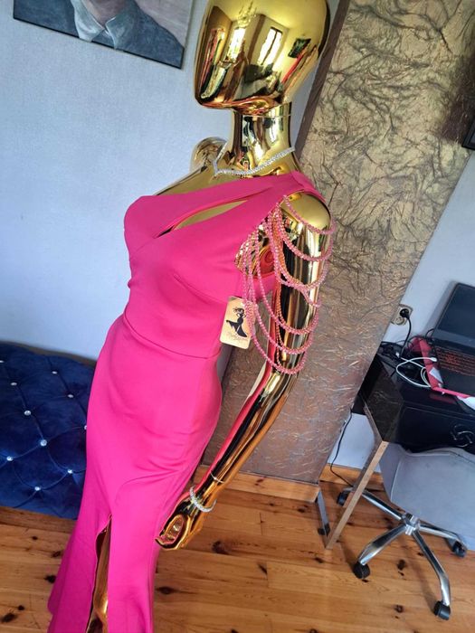 Suknia wieczorowa od polskiego producenta R34. Mega rozcięcie,koraliki