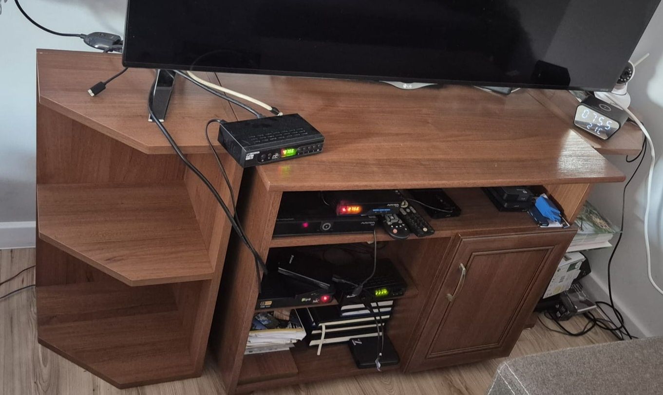 Szafka pod TV Bodzio orzech
