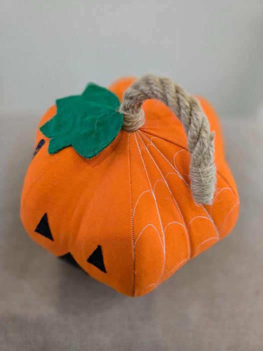Хелловін декор. Інтер'єрна іграшка гарбуз “Джек” — ручна робота, осінн
