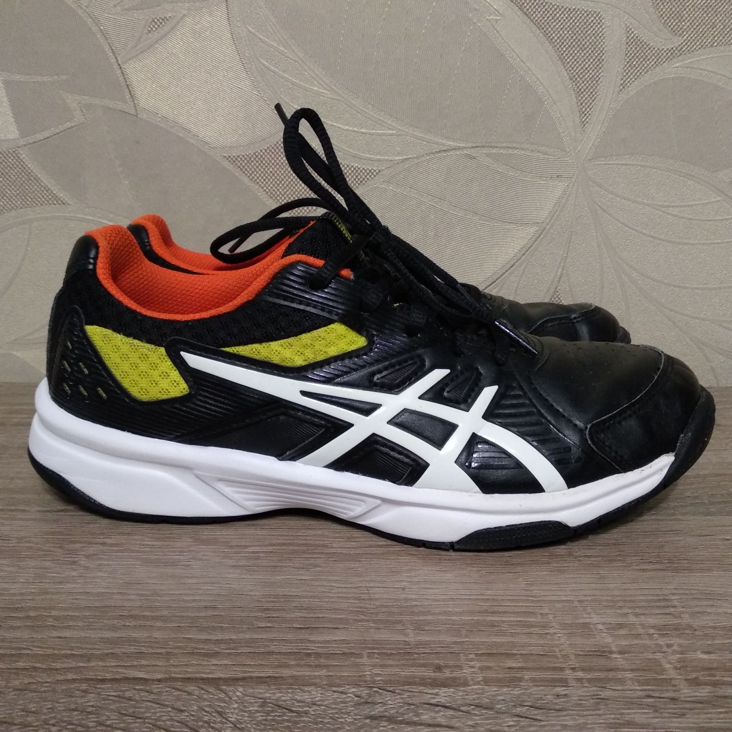 Шкіряні тенісні кросівки Asics court slide gs size 38/24.5