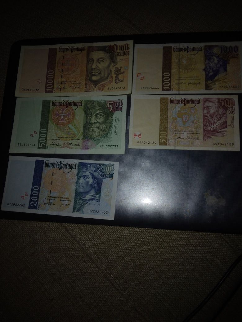 Notas de escudo coleccionador
