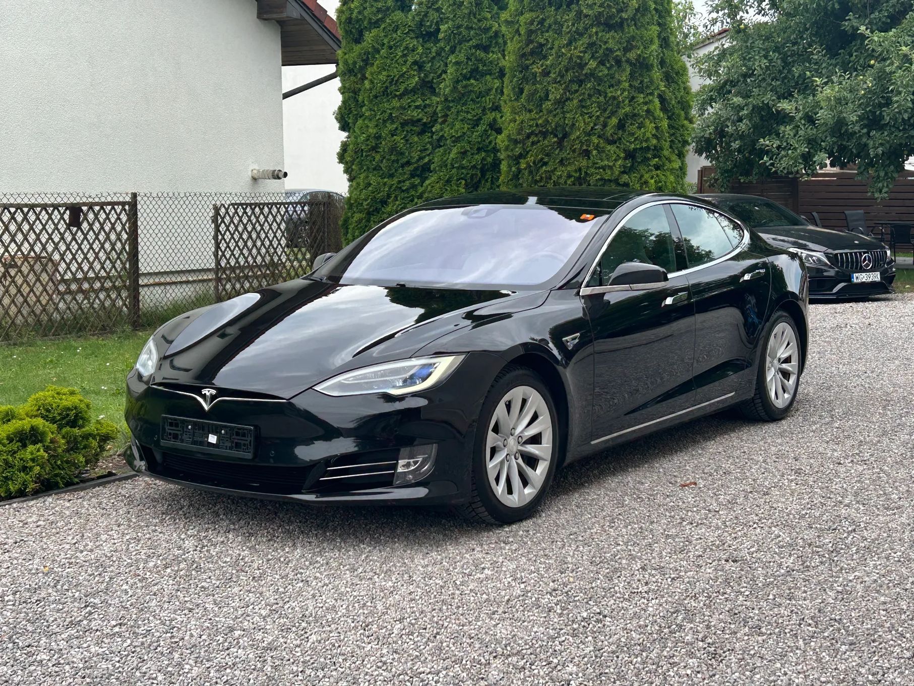 Tesla Model S Model S70D 4x4 Dual Motor lekko uszkodzona wersja EU