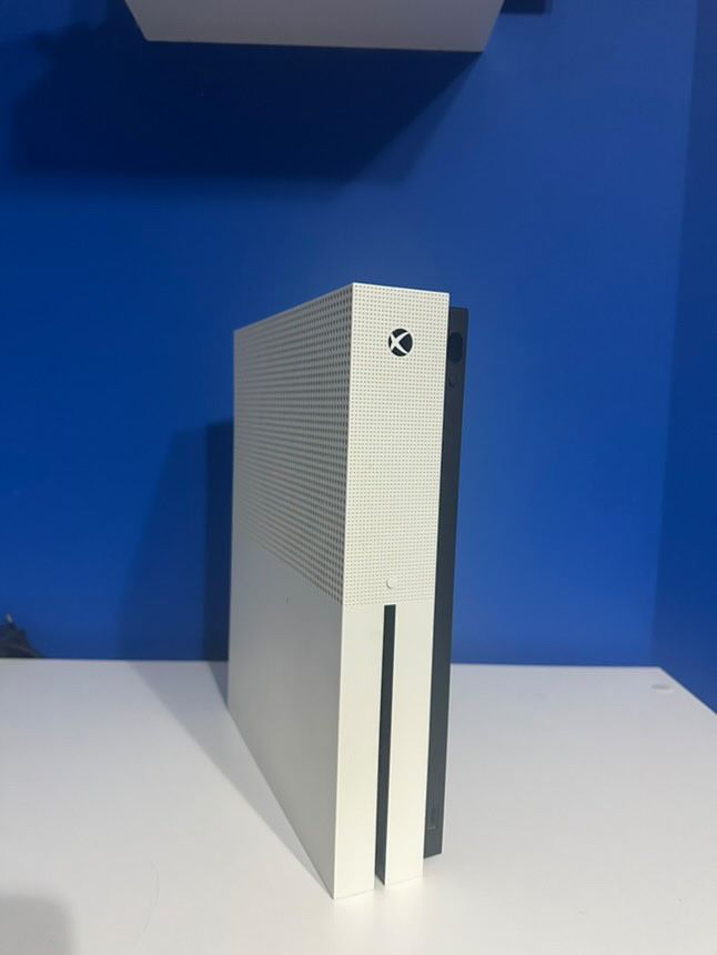 Xbox one S nova.