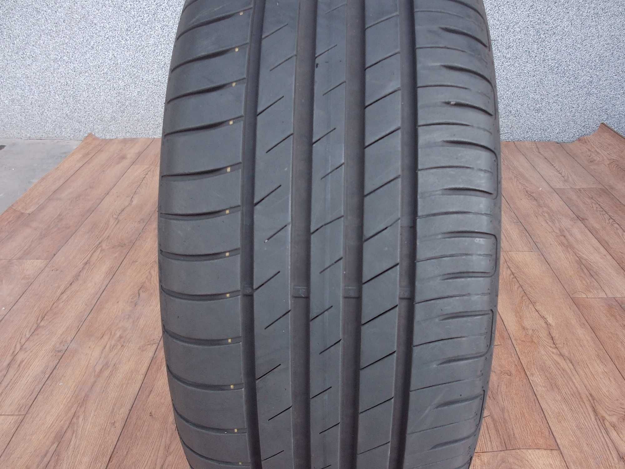 Goodyear Efficient Grip Preformance 225/55/17 101W XL z2022r
