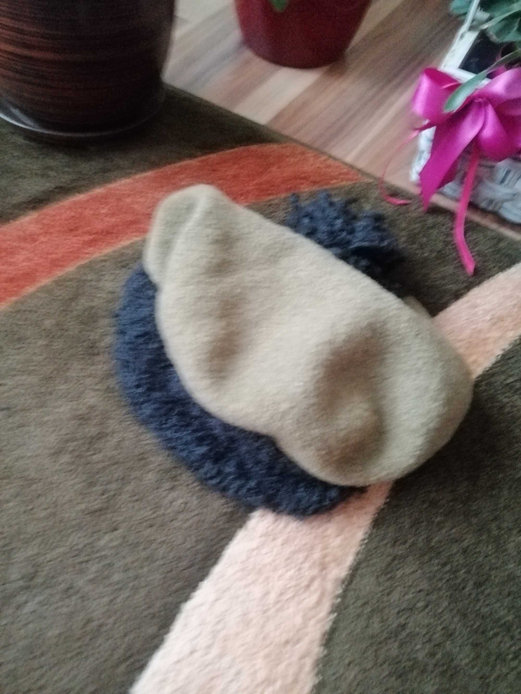 Czapka damska, beret.