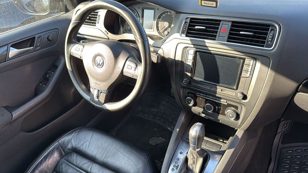 Volkswagen Jetta 2012