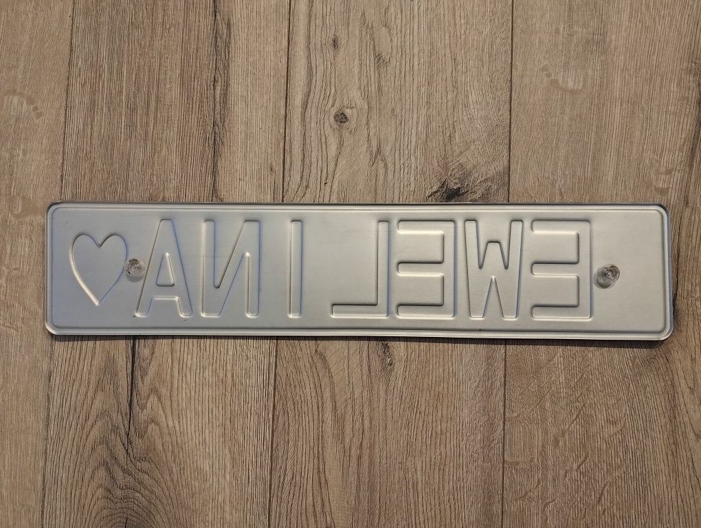 Tablica aluminiowa tłoczona "EWELINA" + przyssawki do szyby