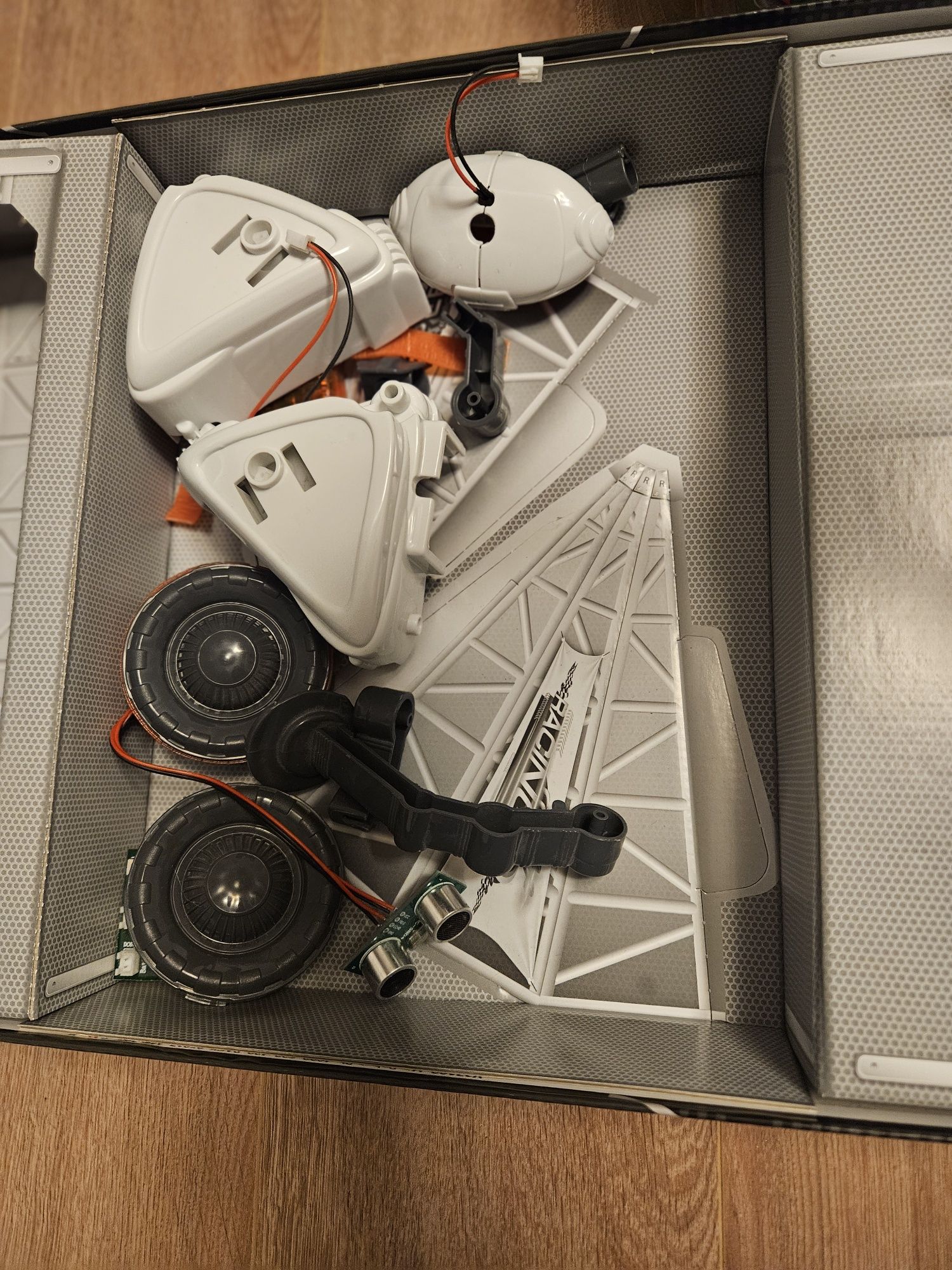 Interaktywny Robot Mio