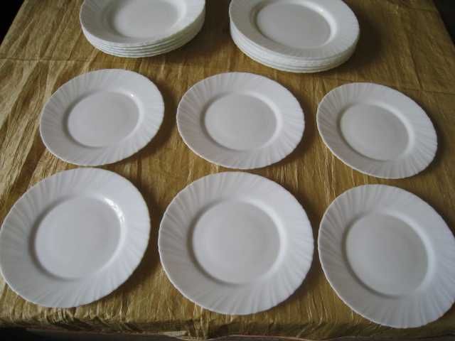 Komplet obiadowy 18 elementów Arcoroc